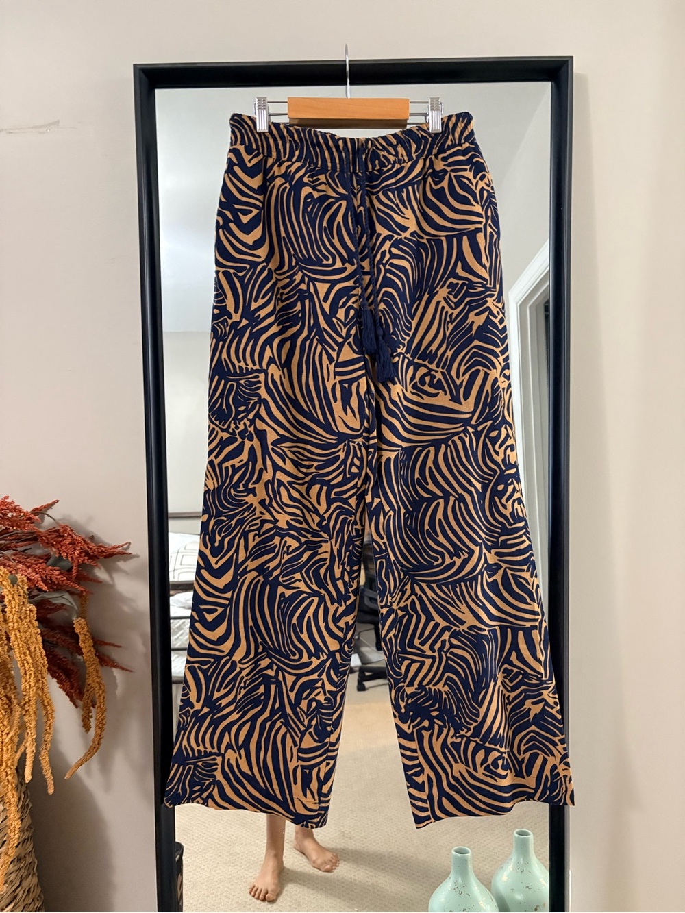 Josie Wide-Leg Navy & Tan Patterned printed Pull-On Pants